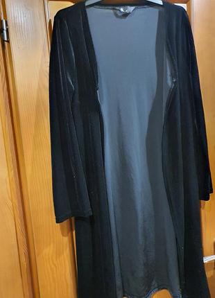 Кардиган бархатная женская 
ткань стрейч длинная
длина по спинке 105
плечи 45 
длина рукава 60 
полуобхват груди  60