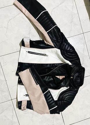 Косуха жіноча коротка