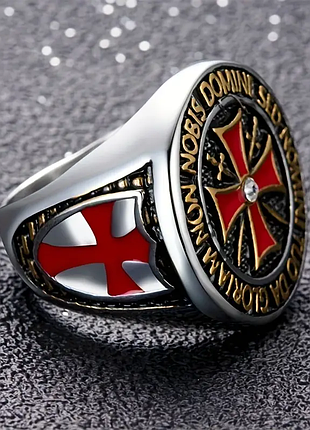 Мужское кольцо из нержавеющей стали с красным крестом и надписью "domine salvati"