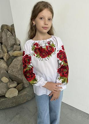 Вышиванка для девочки маки