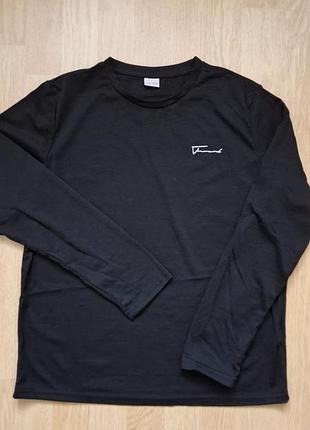 Футболка з довгим рукавом