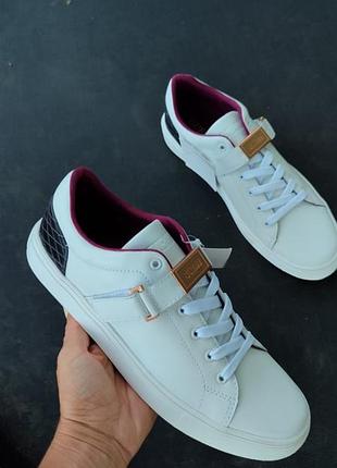 Кроссовки guess semple