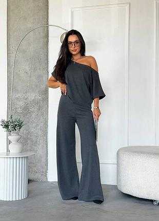 Теплий костюм кофта з відкритим плечем та брюки кльош палаццо