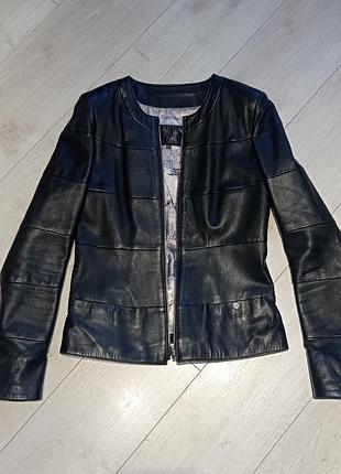 Кожаная женская куртка