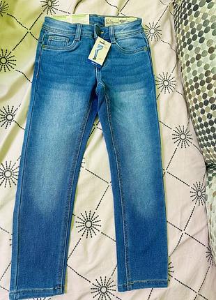Джинси нові 122