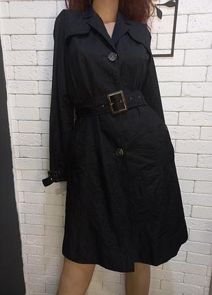 Стильный,фирменный, красивый, жатка, чорный, легкий,демиссизон, тренч,плащик, с поясом, с карманами