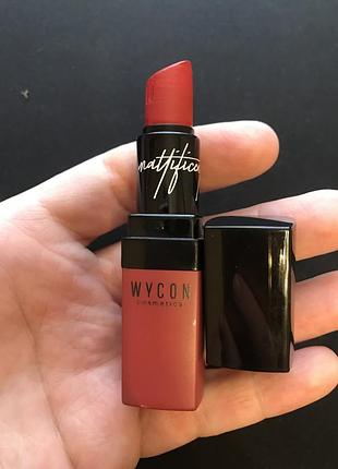 Wycon помада