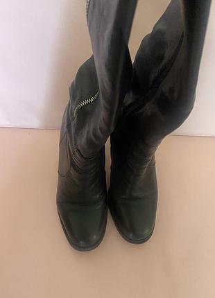 Чоботи жіночі