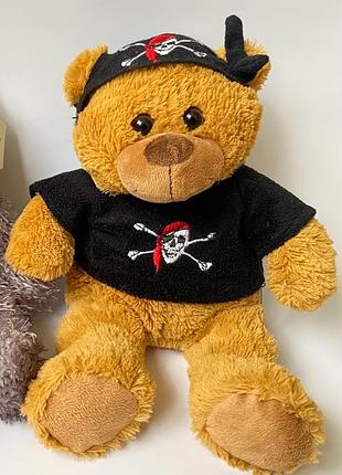 Мягкая игрушка плюшевый медведь в бандаме чёрной кофте с черепом мишка медвежонок мʼяка плюшева іграшка ведмідь коричневий у чорній кофті з черепом