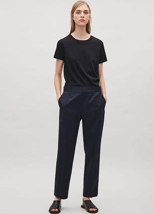 Темно сині текстуровані брюки штани від cos