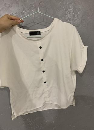Сорочка з коротким рукавом білого кольору