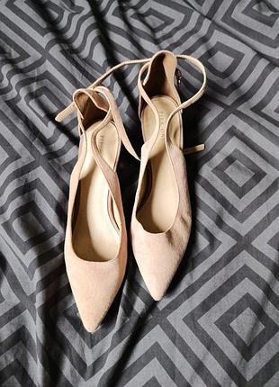 Лодочкі пудрові туфлі