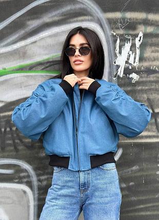 Бомбер на блискавці на легкому утепленні для стильних луків на вражаючих образів  модель: p 61