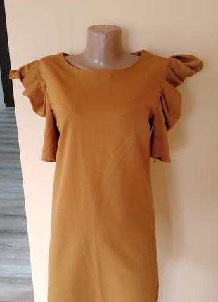 Платье с интересными рукавами