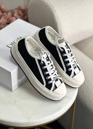 Стильні жіночі кеди