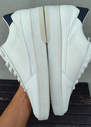 Шкіряні кросівки guess 4