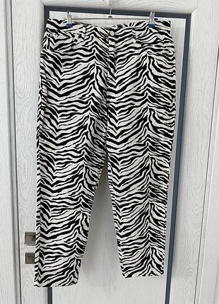 Классные джинсы бананы50- 52 р mango