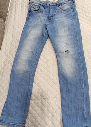 Стильные джинсы