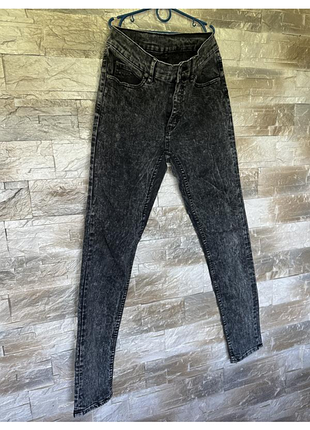 Джинсы женские