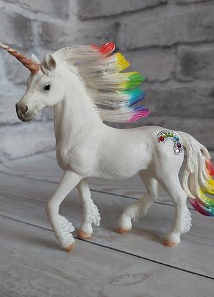 Фигурка радужного единорога schleich bayala