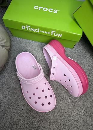 Жіночі крокси в рожевому кольорі crocs classic stacked clog dragon fruit