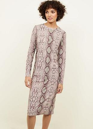 Платье миди в змеиный принт