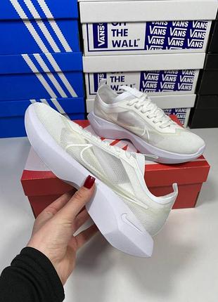 Кроссовки женские nike