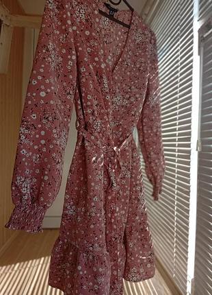 Сукня жіноча, пудрового кольору