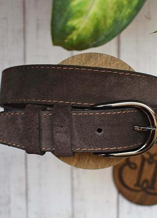 Ремінь замшевий жіночий коричневий із темною чорною пряжкою під джинси