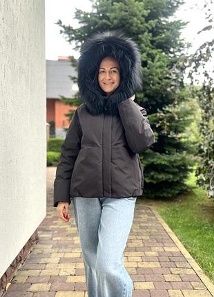 Шикарна стильна парка з натуральним хутром з капюшоном