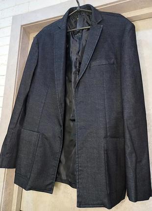 Фирменный,идеальный, стильный, джинсовый, темно синий пиджак,жакет, оригинал