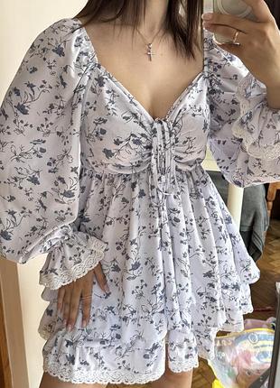 Сукня жіноча