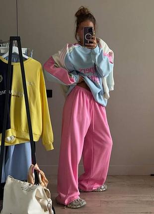 020 костюм люкс качества. такой костюм легко вписывается в любой ритм жизни: от прогулок и путешествий до стильных городских выходов. легкая, качественная