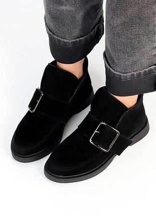 Черевики жіночі