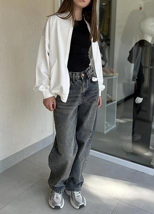 Кофта бомбер на замку