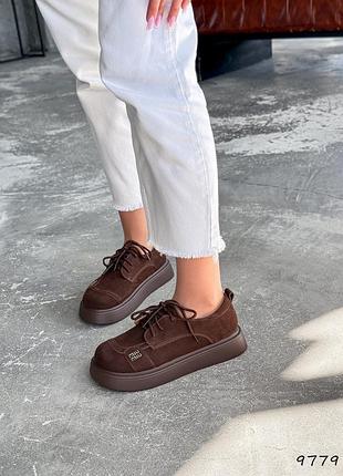 Жіночі лофери