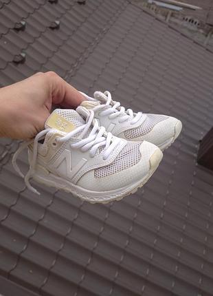 Трендовые стильные детские кроссовки new balance 574