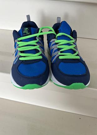 Дитячі кросівки