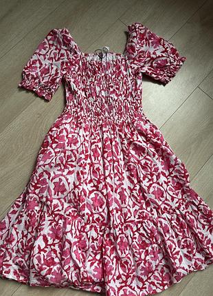 Сукня шикарна