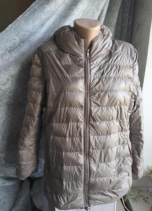 Легкий пуховик , куртка- пуховик з капюшоном