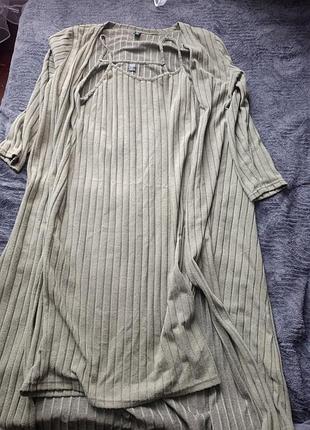 Кардинал и платье, цвет хаки очень мягкий. размер 2ххl