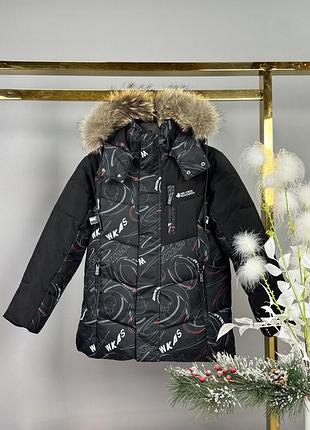 Зимняя куртка для мальчика подростка 9-13 лет красивая на холлофайбере, детские теплые черные куртки с натуральной опушкой зима, 4609