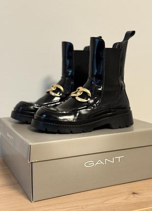 Жіночі черевики (осінь/весна)