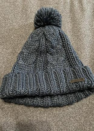 Шапка жіноча