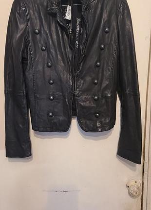 Кожаная куртка ikks.