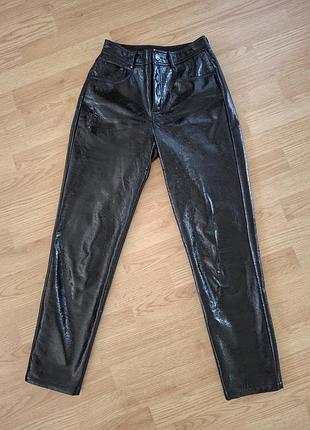 Брюки лаковые liujo, черные, р.34-36