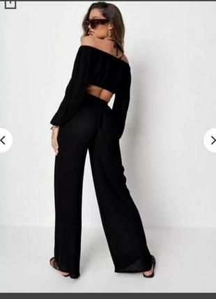 Легкий красивий костюм