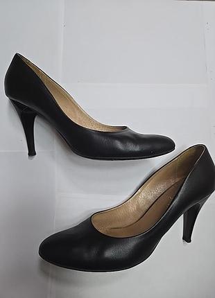 Туфлі на стопу 27 см.