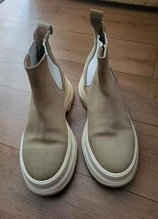 Стильні замшеві черевики челсі, 36 розмір