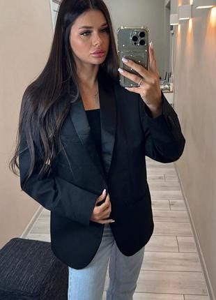 Черный оверсайз пиджак